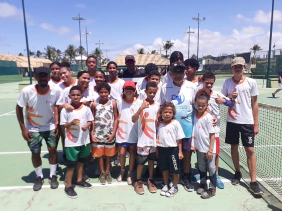 Alunos em visita ao Clube Costa Verde