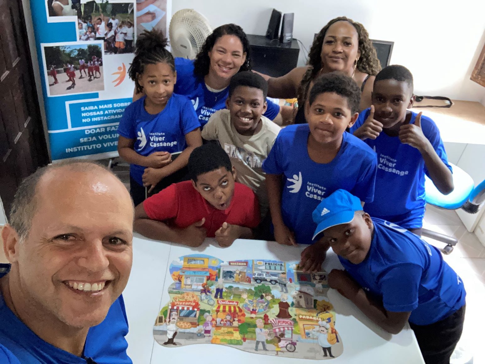 Aluna em atividade do módulo Caminhos Literários